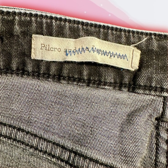 Pilcro Black Weathered ‘High-Rise Flare Jeans’ With Raw Hem Size 27 - Picture 8 of 16